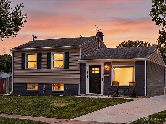 2nd image of 2425 Lorna Ct