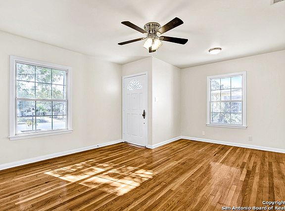 3rd image of 189 W Dickson Ave