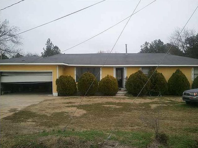 1st image of 100 Plum St