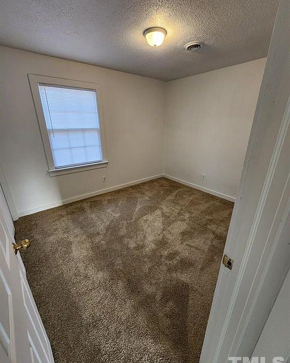 Room 1 of 2