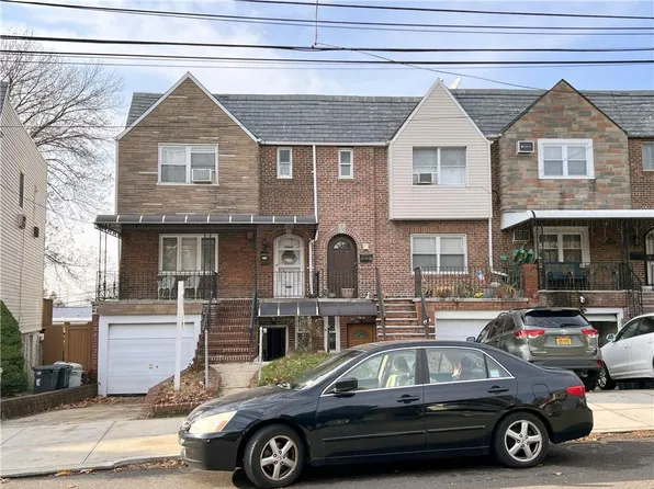 53112 63rd St, Maspeth, NY 11378