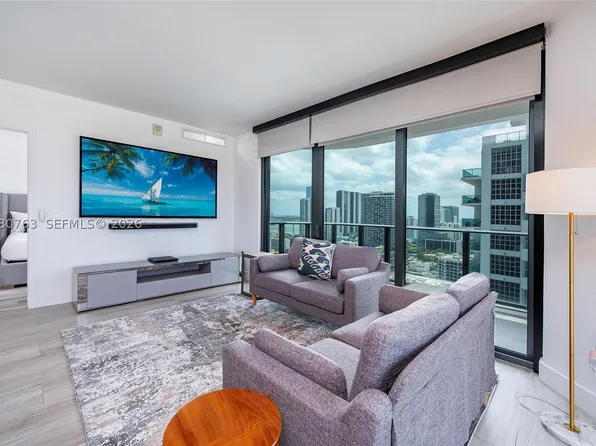 121 NE 34th 3001 Miami, Miami, FL