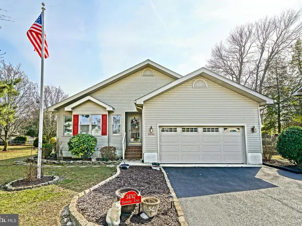 34742 Starboard Ct, Dagsboro, DE 19939