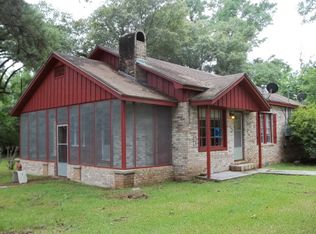 223 Walkiah Bluff Rd, Picayune, MS 39466