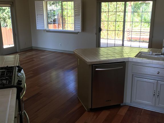 2nd image of 3547 Cerrito St