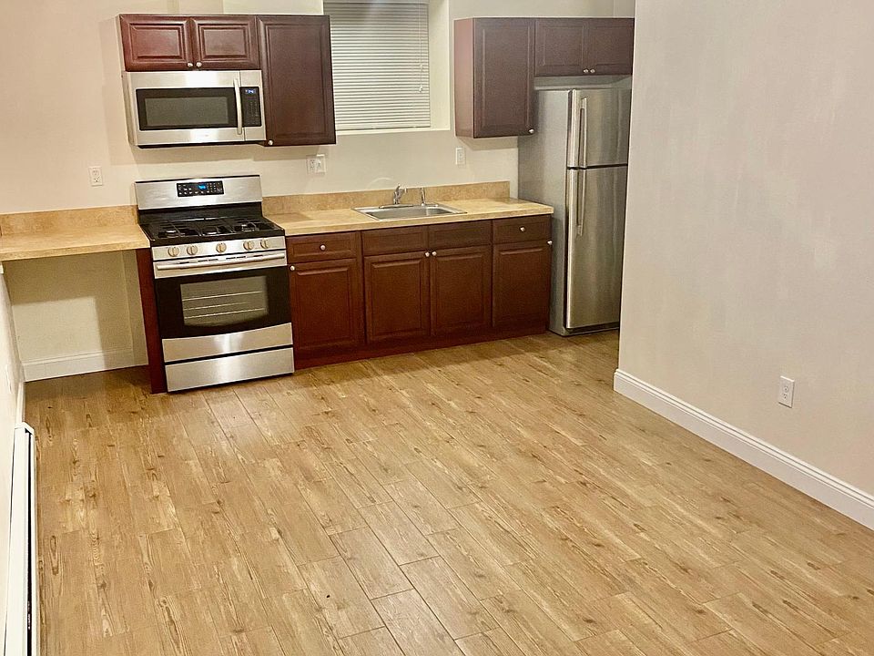 2nd image of 537 Wilson Ave #2