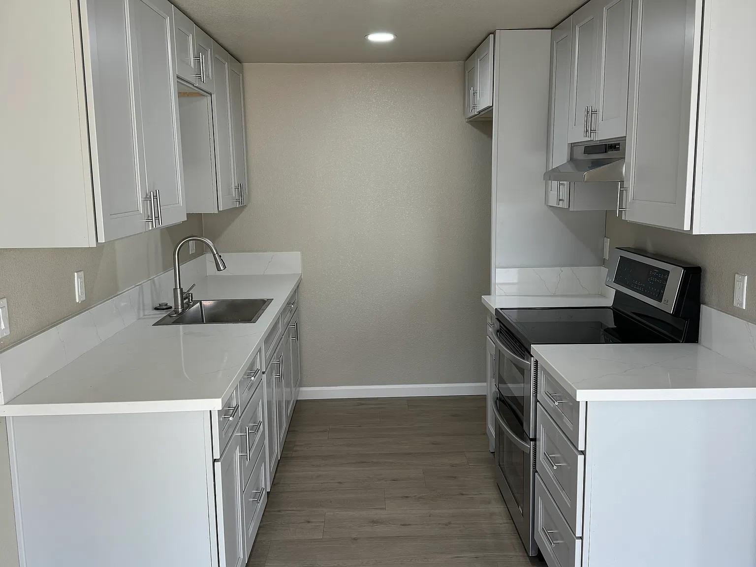 2 bed, 2688 sqft, $1,925 — Photo 4