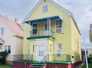 3170 Jacob St, Hamtramck, MI 48212