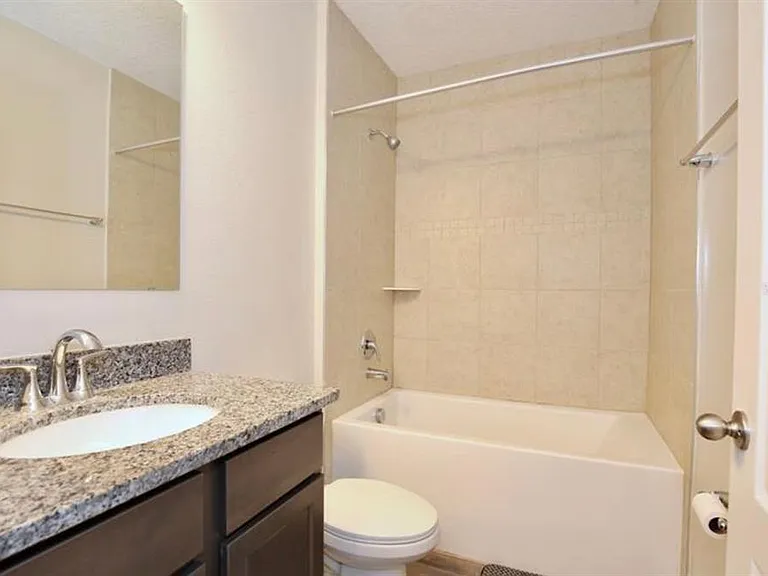 492 Pinecrest Loop — Photo 16