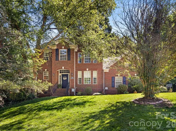 324 Brixham Pl, Fort Mill, SC 29708
