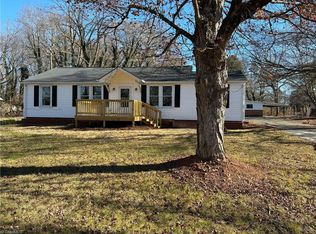 4445 Ogburn Ave, Winston Salem, NC 27105