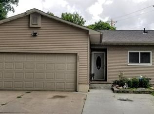 721 Schueman Ct, Oakland, IA 51560