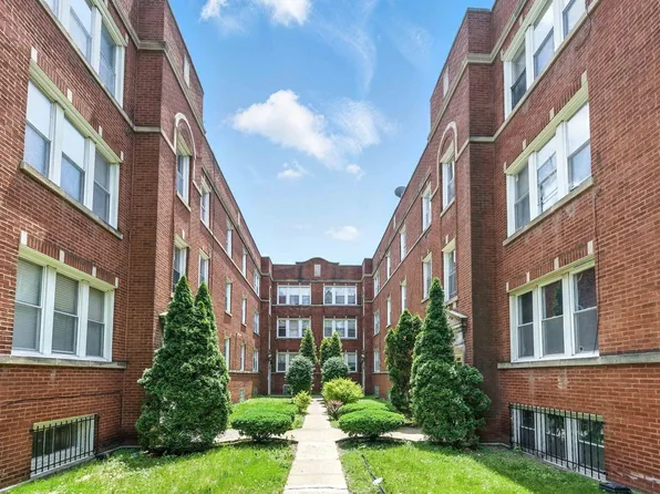 1301 E 71st Pl APT 2S, Chicago, IL 60619