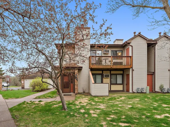 2071 Parkside Dr #30, Saint Paul, MN 55119