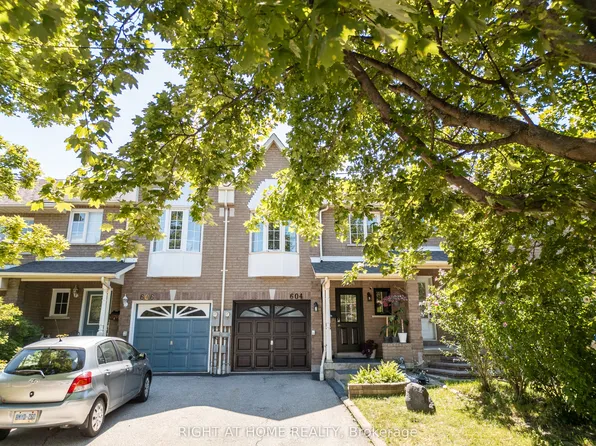 604 Lumberton Cres, Mississauga, ON L4Z 3Z6