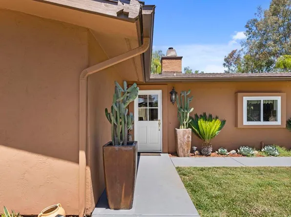 30265 Miller Rd, Valley Center, CA 92082