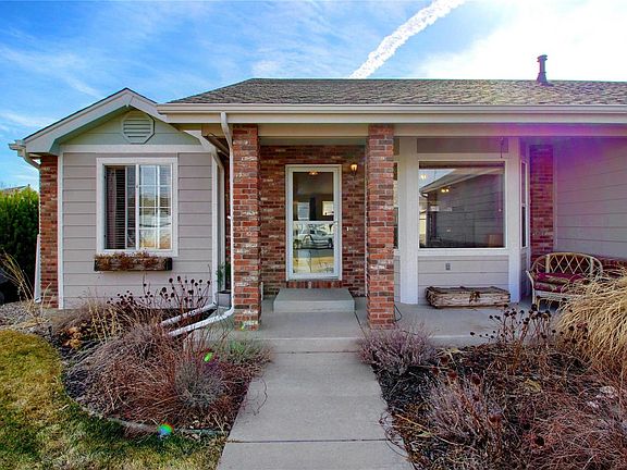 3rd image of 215 Tartan Dr