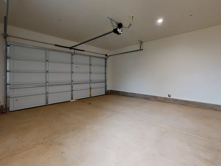 692 Ronald Way — Photo 17