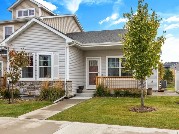 1979 S Warrior Ln, Waukee, IA 50263