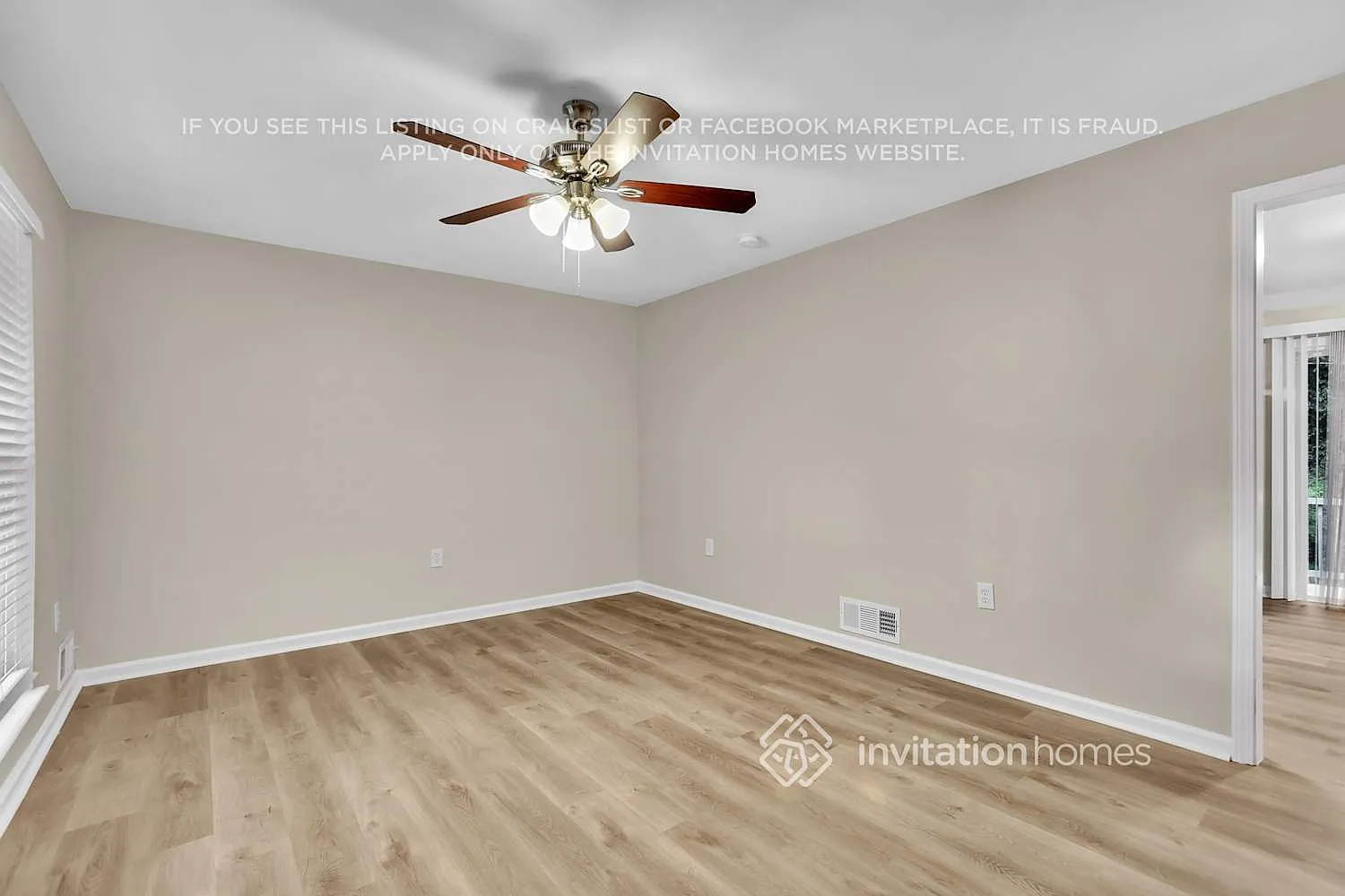 4422 Lovridge Dr Atlanta, GA 30331 — Photo 2