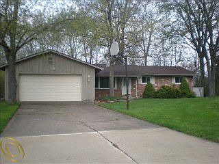 1st image of 3135 W Woodland Dr
