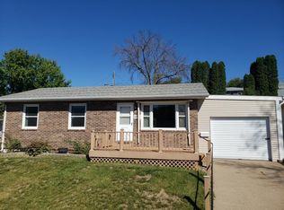 1795 Sarah St, Dubuque, IA 52001