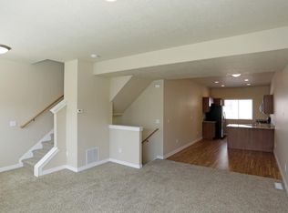 3801 W Summer Bluff Ln, South Jordan, UT 84095