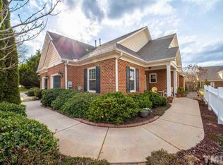 108 Kestrel Ct, Mebane, NC 27302