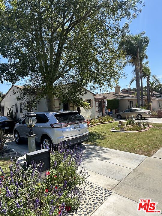1st image of 2940 Tilden Ave
