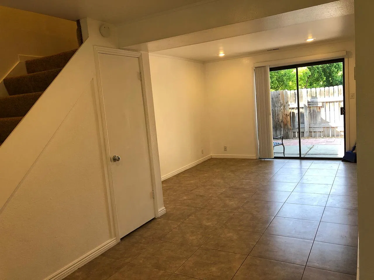 2 bed, 1.5 bath, 1300 sqft, $2,250 — Photo 3
