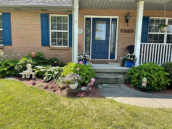 2nd image of 6857 Oak Manor Dr