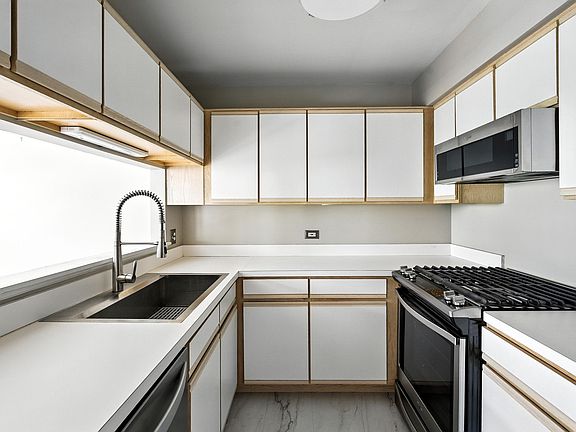 5th image of 691 Savannah Ln