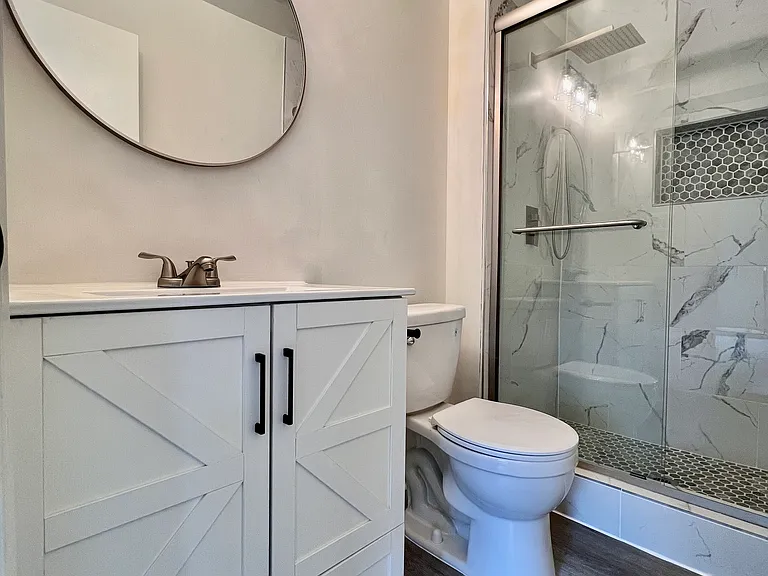 9832 Oakdale Woods Ct — Photo 14