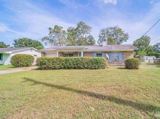 7010 Oakfield Rd, Pensacola, FL 32503