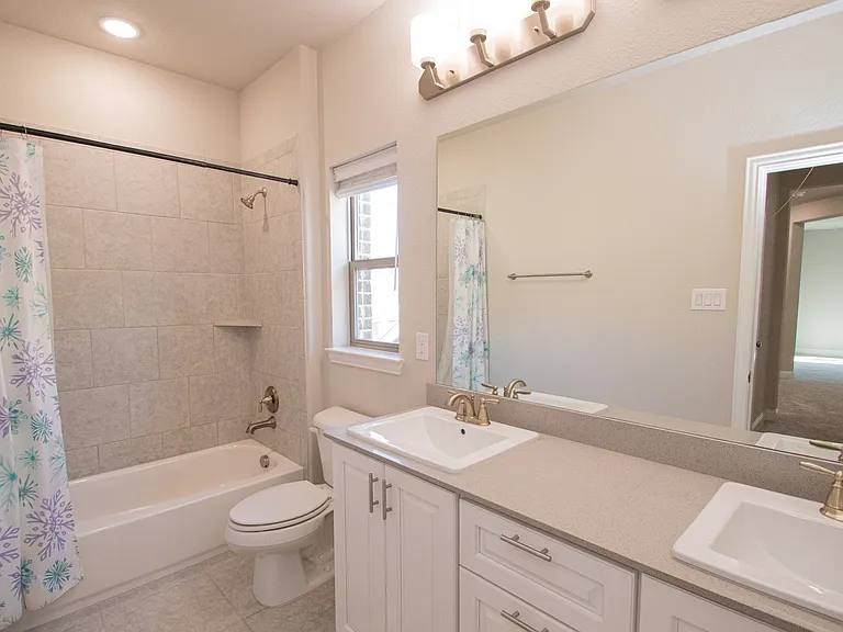 12709 Royal Oaks Ln — Photo 27