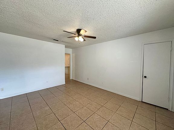 4th image of 704 N 19th St