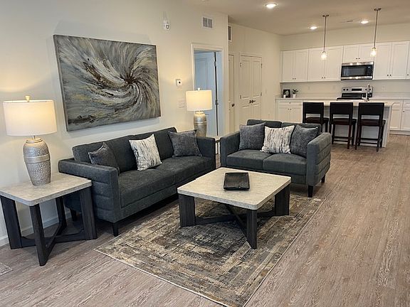 4th image of 100 Joseph Pl #2110