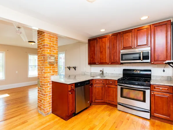 27 Shannon St, Brighton, MA