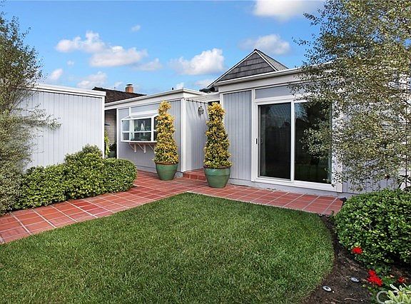 Gated Entry Courtyard