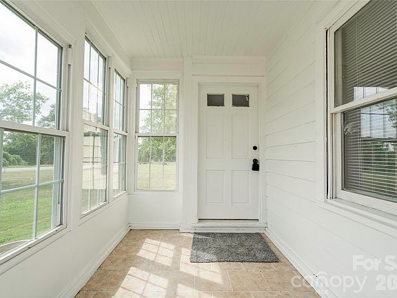 3rd image of 3837 Harris Creek Rd