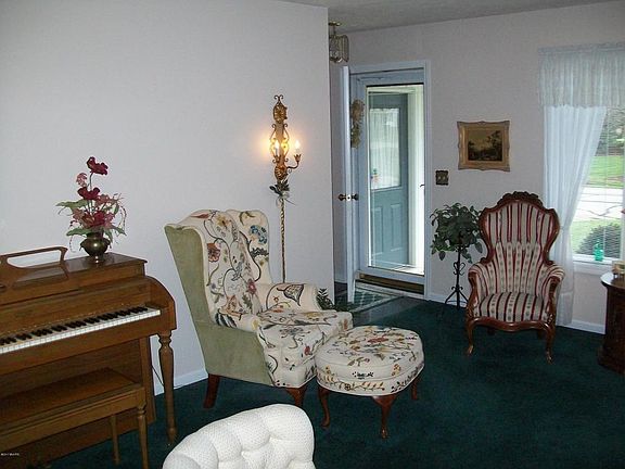 4th image of 2878 Hidden View Dr SE #165