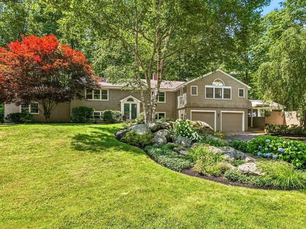 6 Millstream Drive, Exeter, NH 03833
