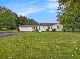 5594 Westlake Rd, Bellevue, MI 49021