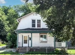 408 N 4th St, Leavenworth, KS 66048
