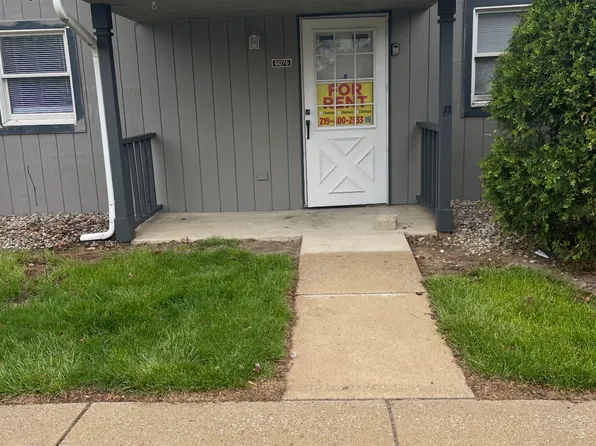 6076 Pennsylvania Dr, Merrillville, IN 46410