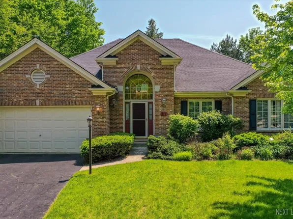 611 Highgate Ct, West Chicago, IL 60185