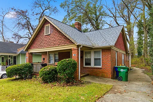 489 Willard Ave SW #A Photo 1