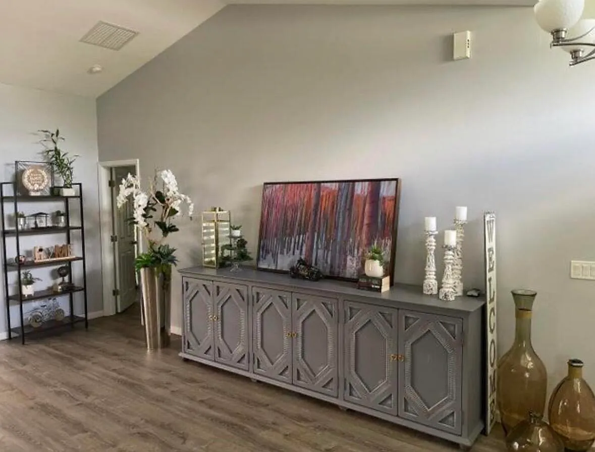 3 bed, 2.0 bath, 2191 sqft, $2,500 — Photo 2