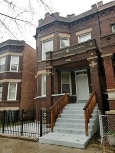 4325 W Wilcox St, Chicago, IL, 60624