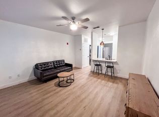 621 SW 10th St APT 107, Gainesville, FL 32601